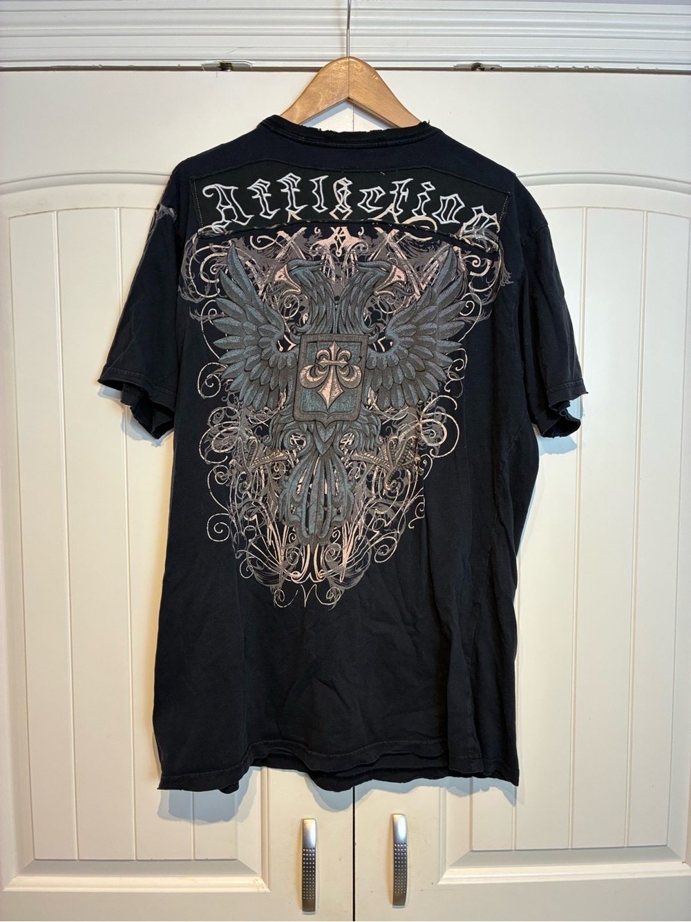 Affliction Black Short-Sleeve Tee with Winged Crest Graphic Size XXL